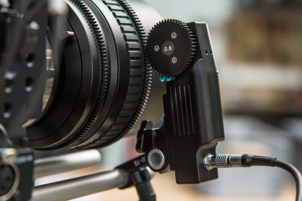 RTMotion_MK3_wireless_follow_focus_motor2.webp